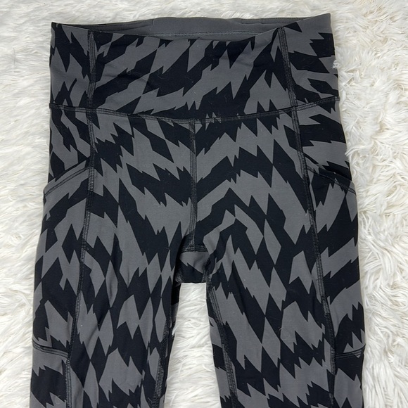 Lululemon Invigorate High-Rise Tight 25" Voltage Graphite Grey Black - Picture 2 of 6